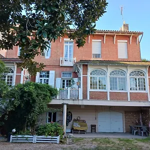 https://vanille-bourbon.midi-pyreneeshotels.com