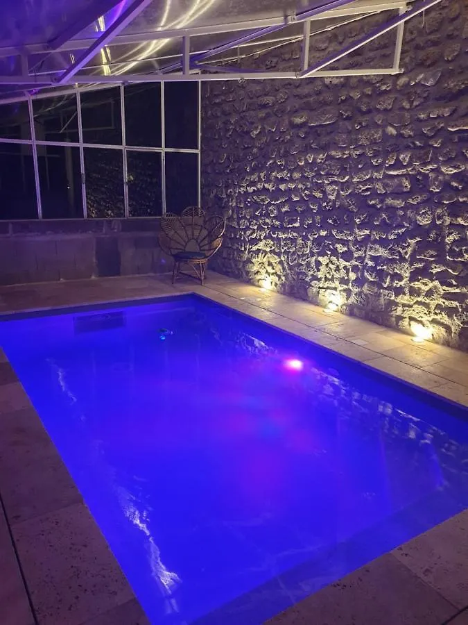 Chateau De Saint Bonnet Les Oules Bed & Breakfast